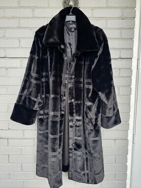 Dennis Basso Women's Sculpted Plaid Faux Fur Coat Black 2XP